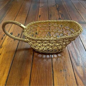 NWT Vintage 90s Strawbridge & Clothier gold woven handled sleigh basket